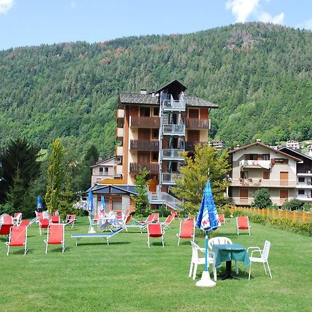 Hotel Derby Aprica Exterior foto