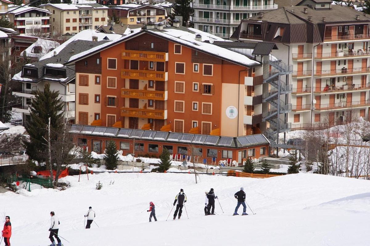 Hotel Derby Aprica Exterior foto